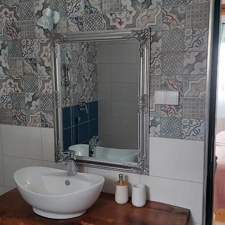 Eva House Guest house Pacir