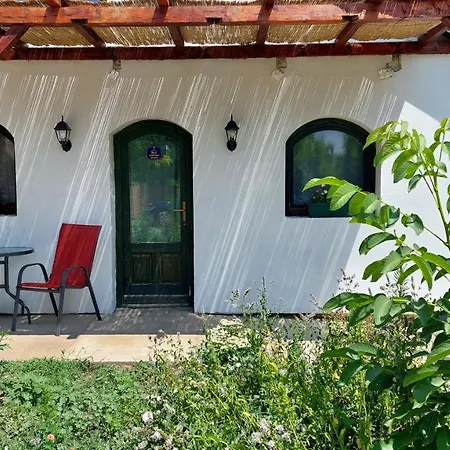 Eva House Casa de hóspedes Pacir