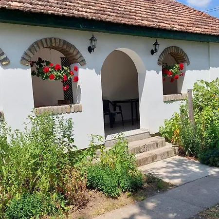 Guest house Eva House Pacir
