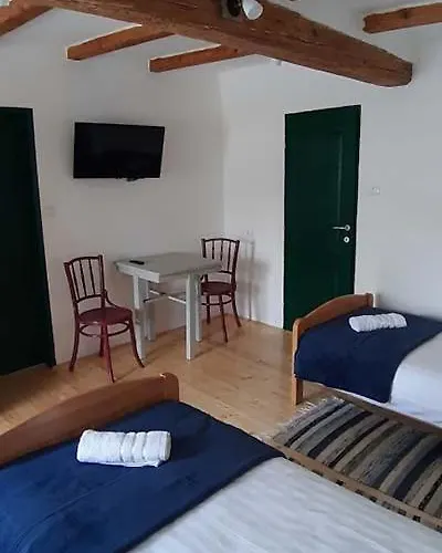 Eva House Гостевой дом 3*